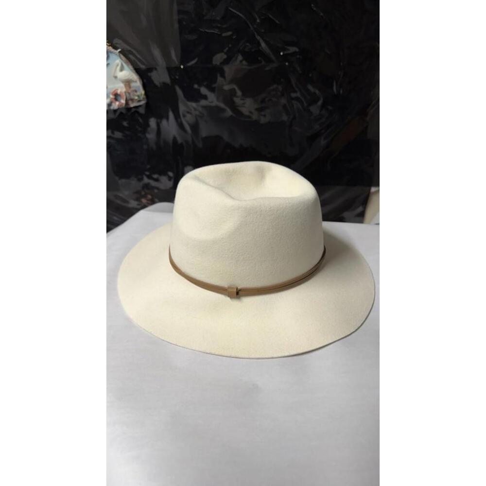 Francesca’s Ivory Felt Fedora Hat‎ Wool One Size New With Tags